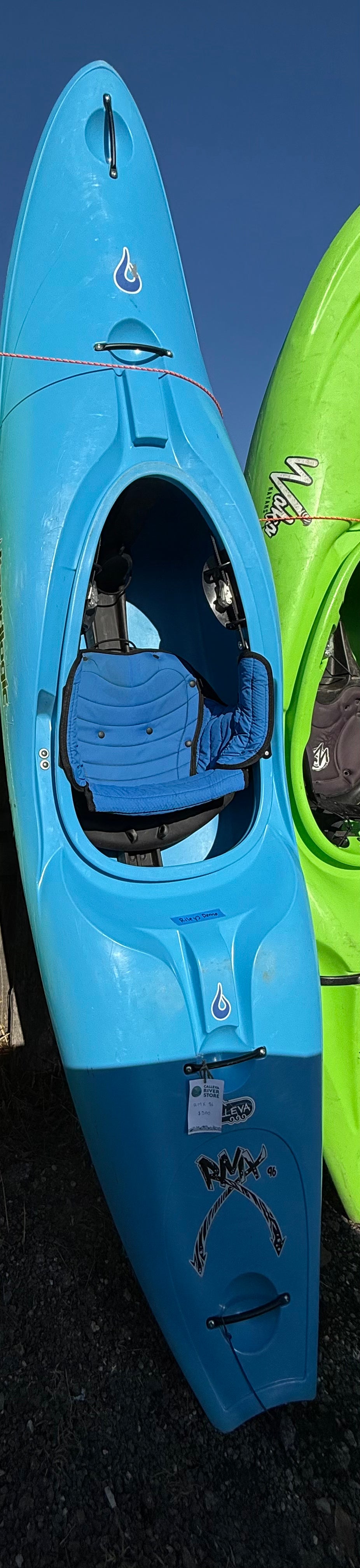 Used kayak RMX Liquid Logic